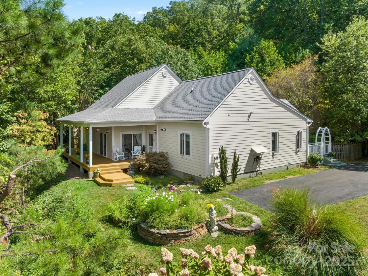 80 Ivy Cove Road, Fairview, NC 28730 Main Photo