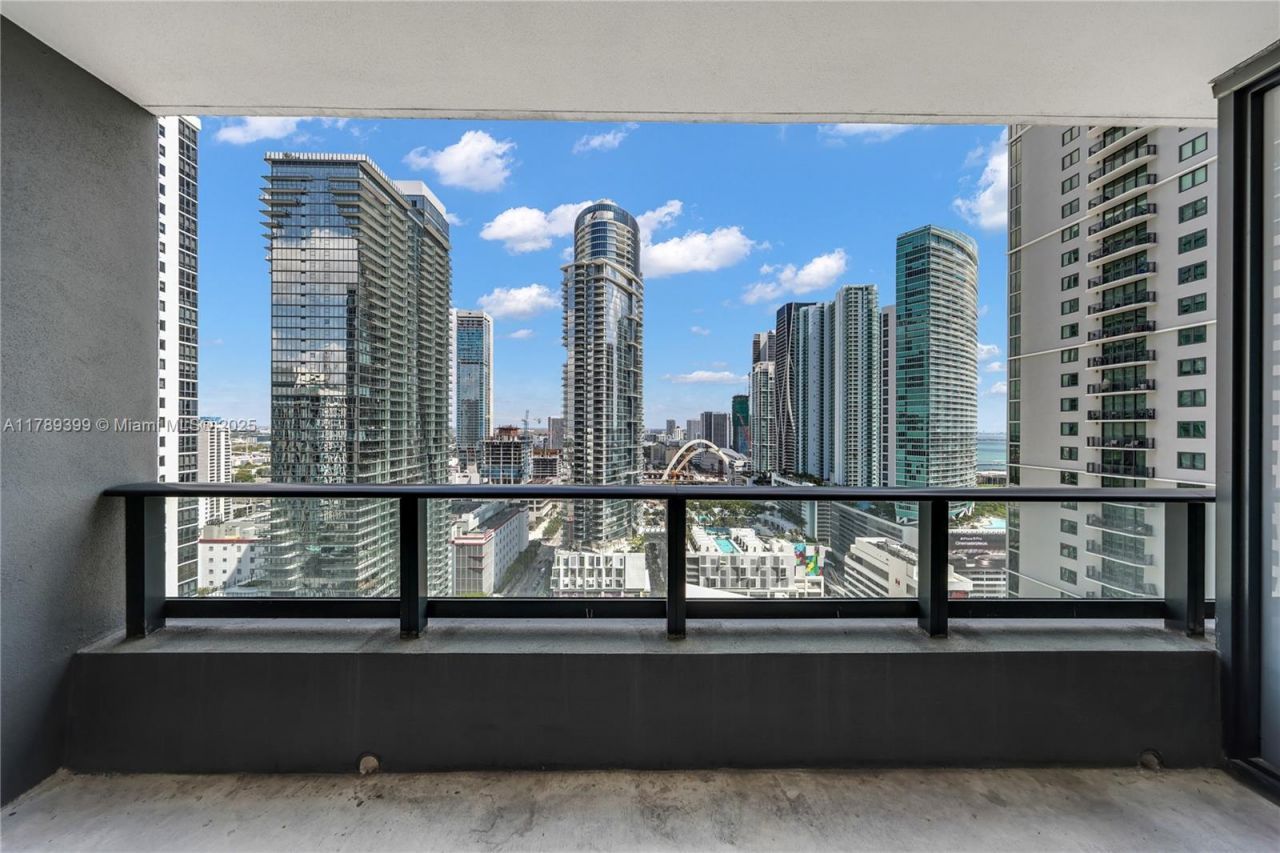 159 NE 6 Street, Unit 2402, Miami, FL 33132 Photo