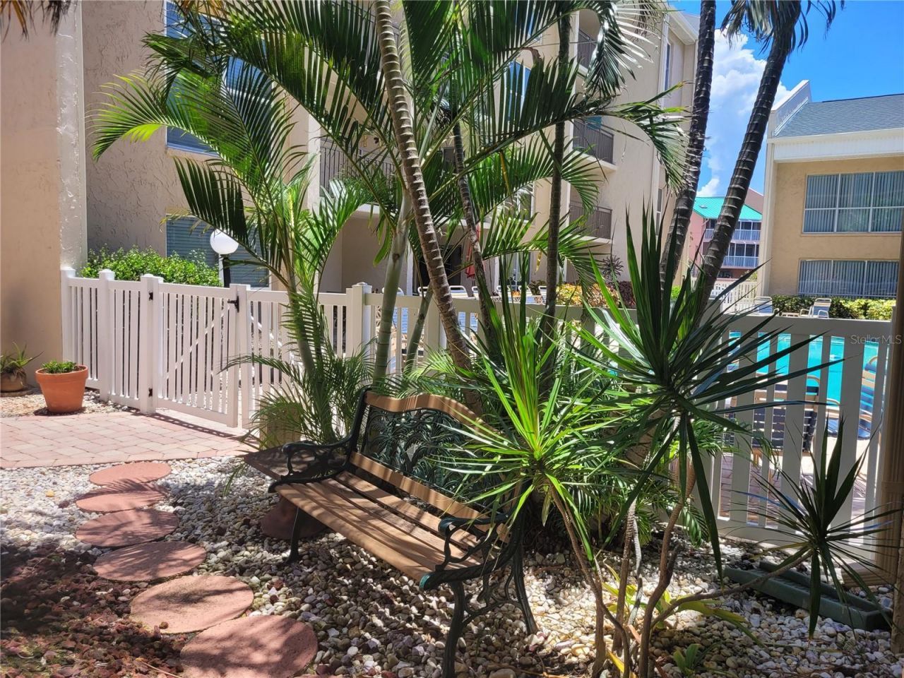 845 Benjamin Franklin Drive, Unit 101, Sarasota, FL 34236 Photo