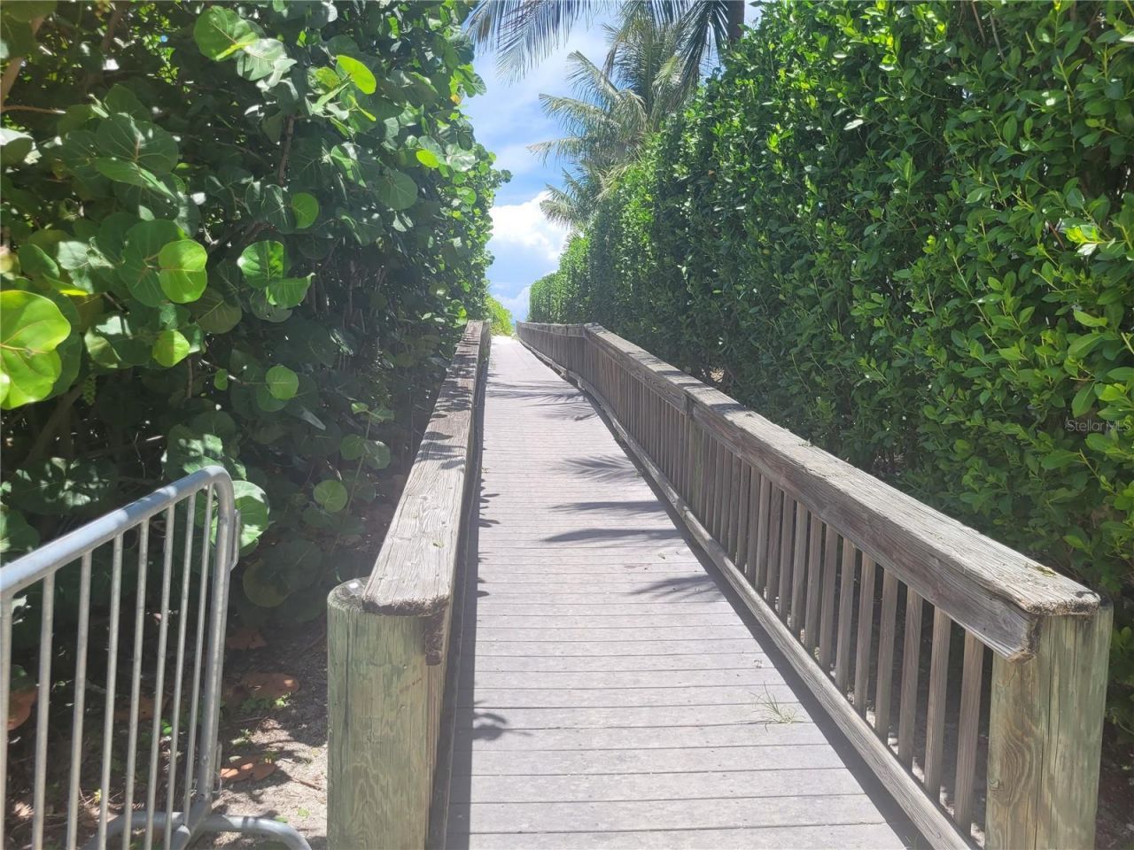 845 Benjamin Franklin Drive, Unit 101, Sarasota, FL 34236 Photo