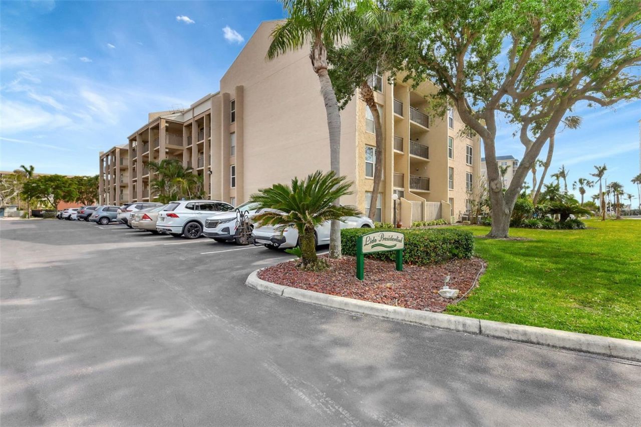 845 Benjamin Franklin Drive, Unit 101, Sarasota, FL 34236 Photo