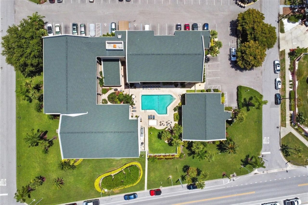 845 Benjamin Franklin Drive, Unit 101, Sarasota, FL 34236 Photo