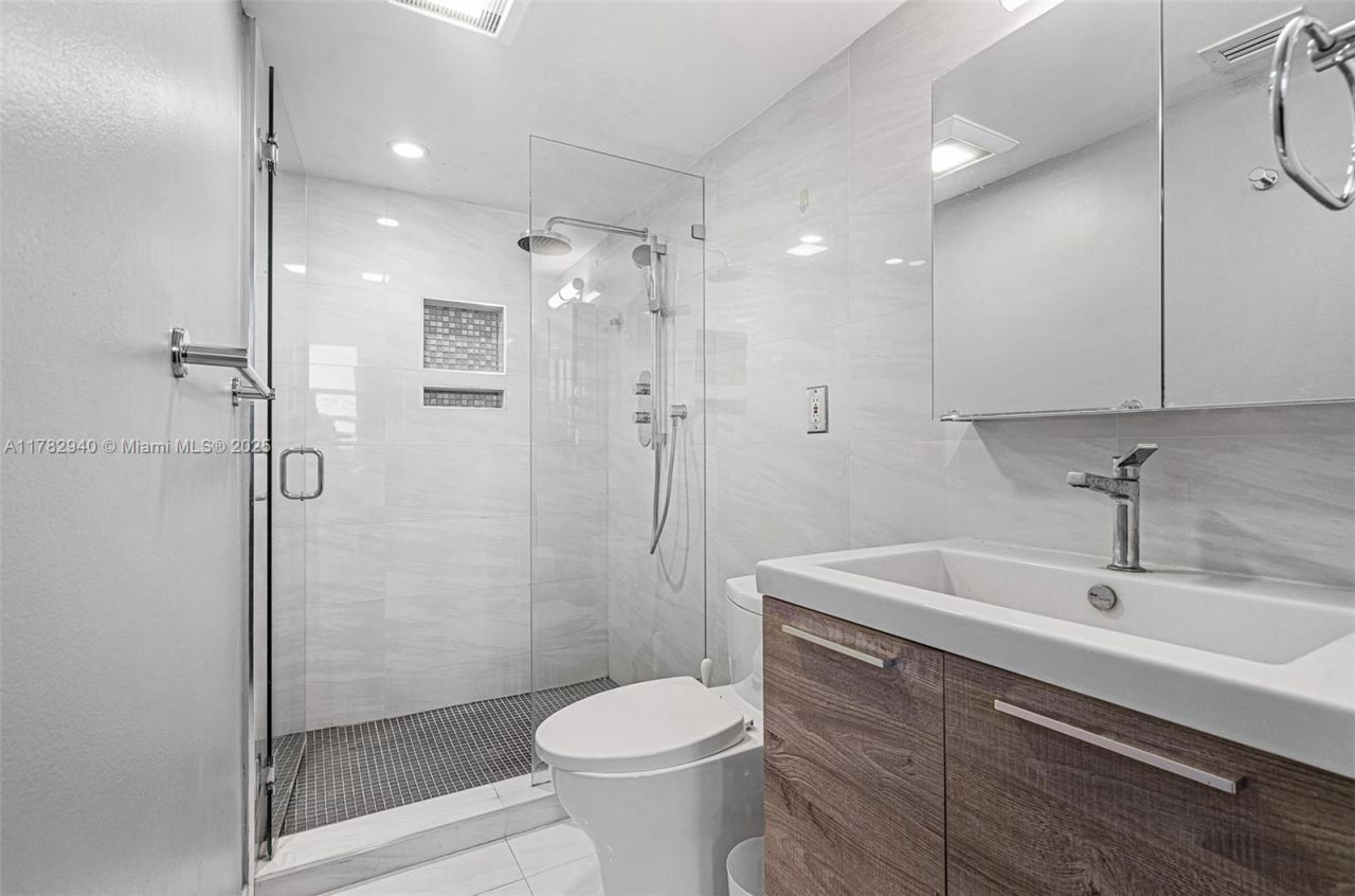 19195 NE 36th Ct, Unit 1506, Aventura, FL 33180 Photo