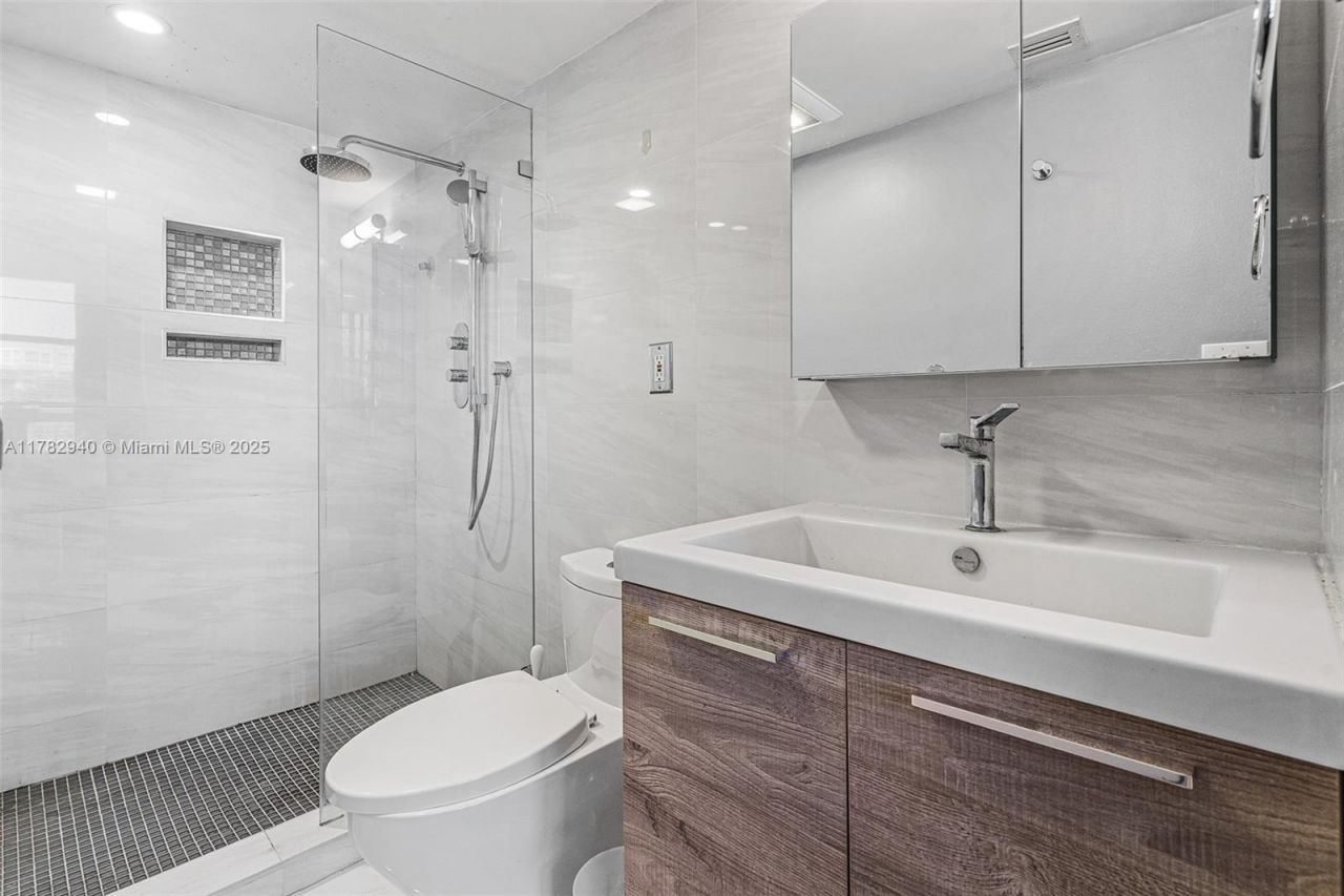 19195 NE 36th Ct, Unit 1506, Aventura, FL 33180 Photo