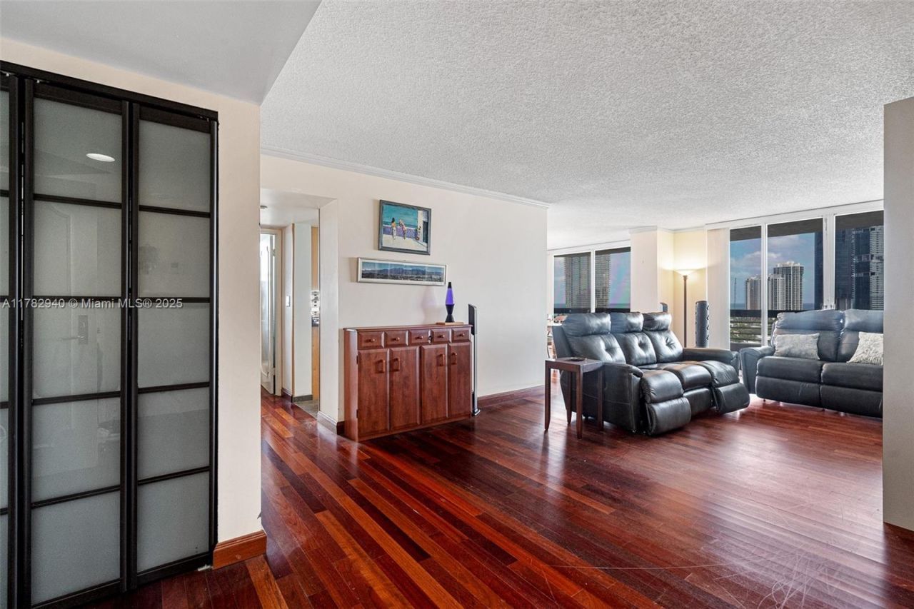 19195 NE 36th Ct, Unit 1506, Aventura, FL 33180 Photo