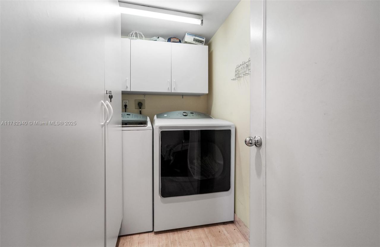 19195 NE 36th Ct, Unit 1506, Aventura, FL 33180 Photo