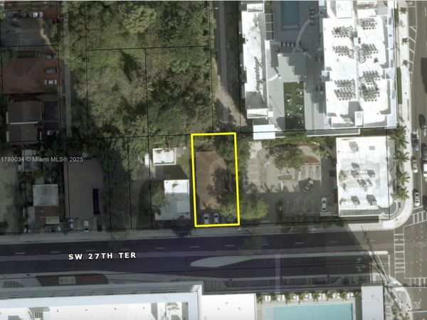 2735 SW 27th Ter, Miami, FL 33133