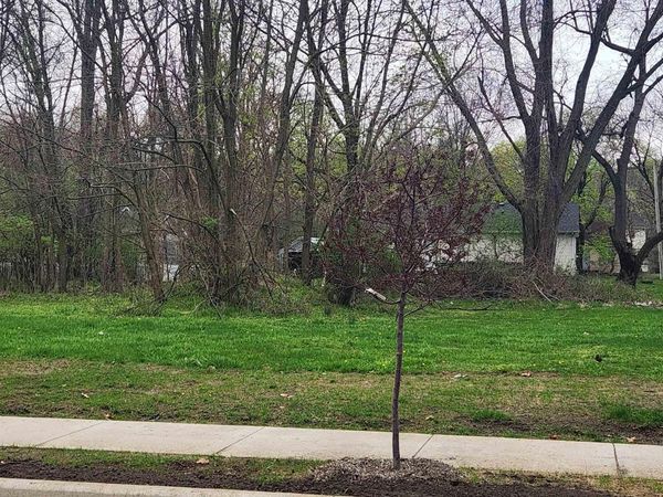 1945 N Olive Street, South Bend, IN 46628