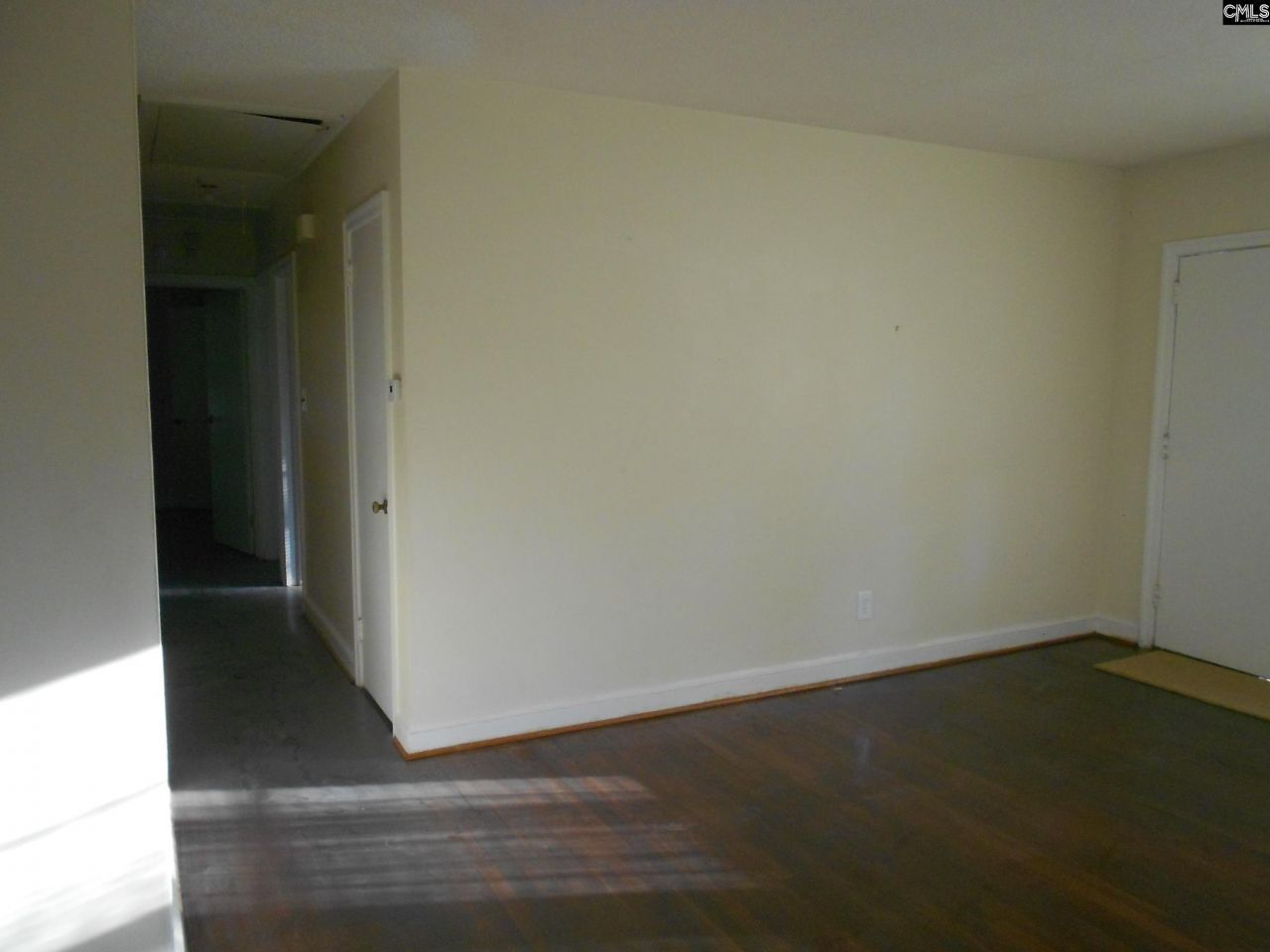 924 Stebondale Road Photo 10