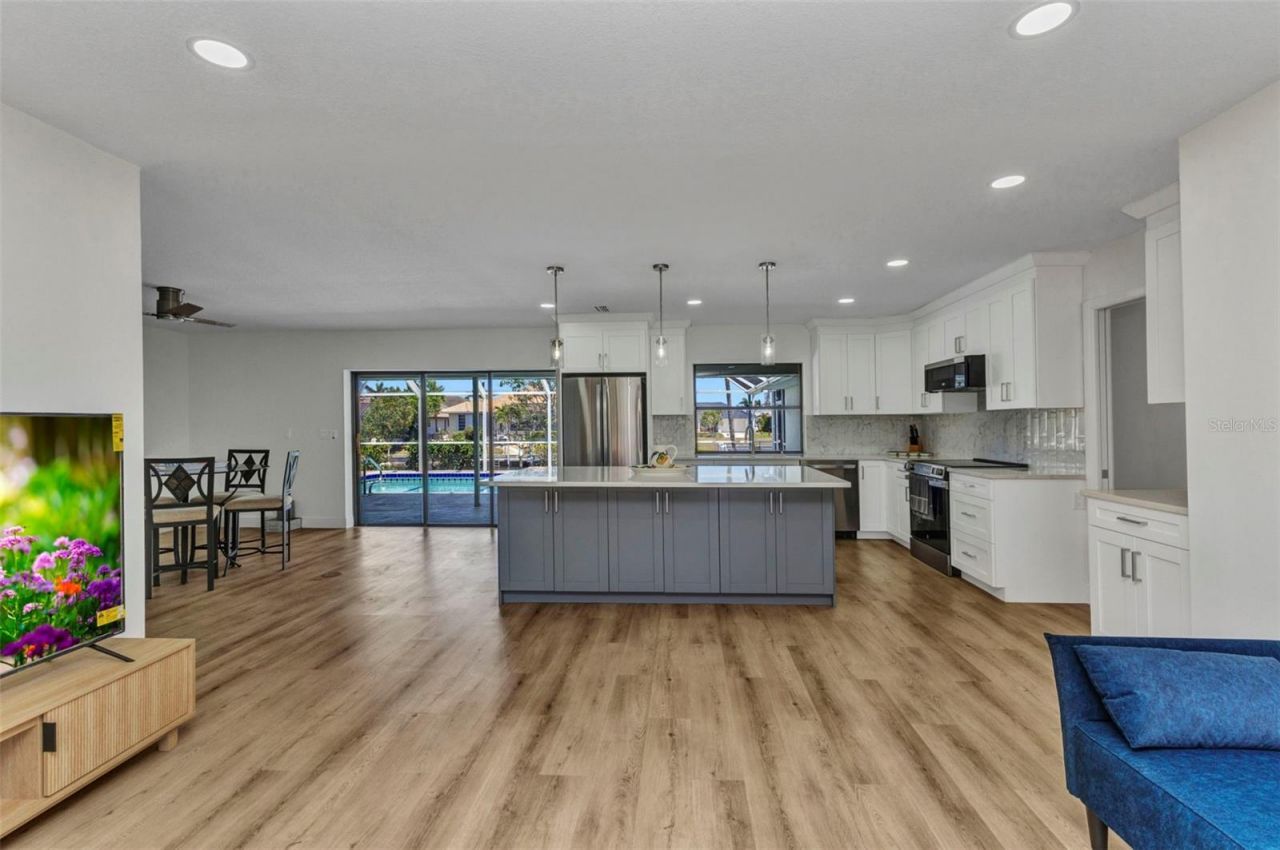 2718 Saint Thomas Drive, Punta Gorda, FL 33950 Photo