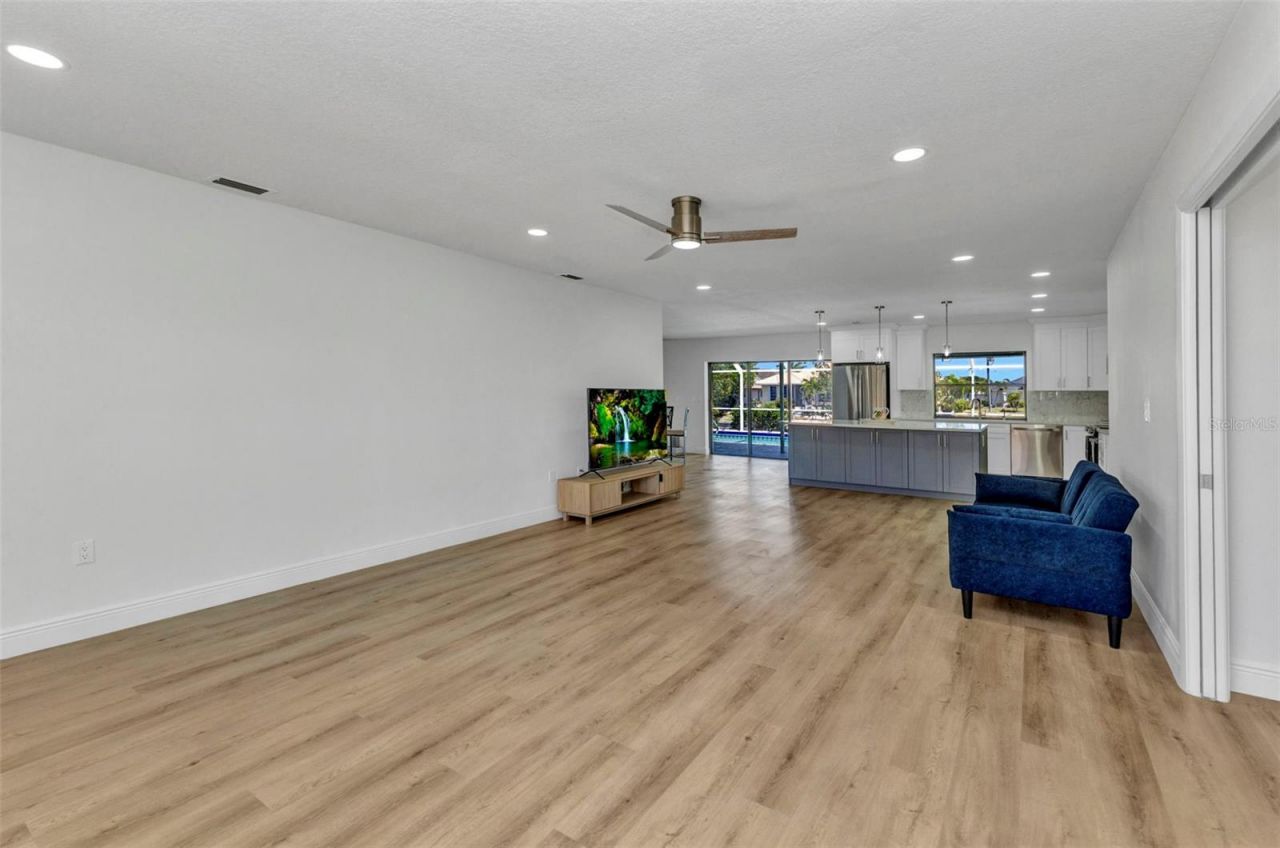 2718 Saint Thomas Drive, Punta Gorda, FL 33950 Photo