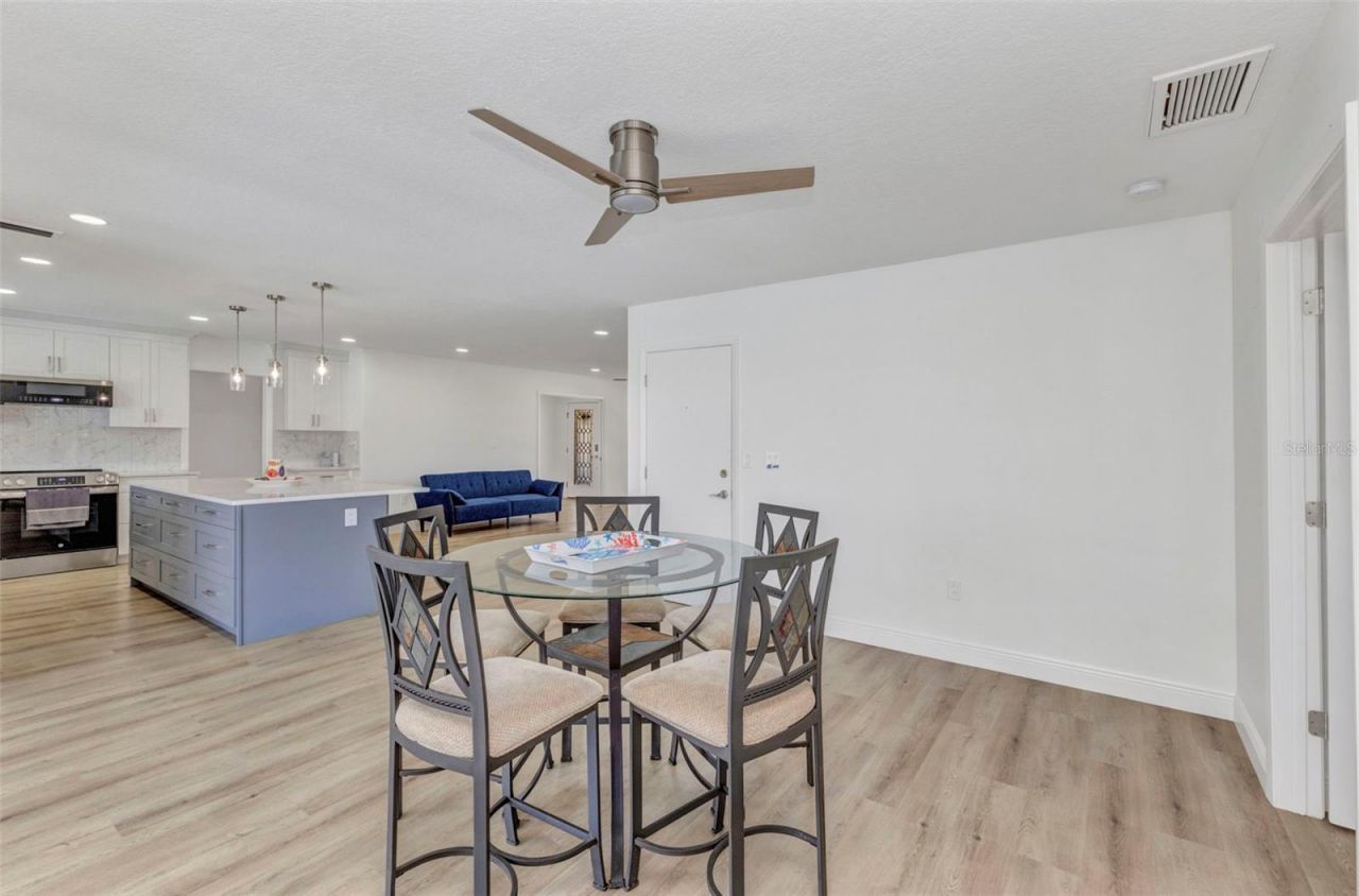 2718 Saint Thomas Drive, Punta Gorda, FL 33950 Photo