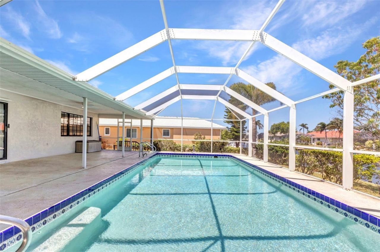 2718 Saint Thomas Drive, Punta Gorda, FL 33950 Photo