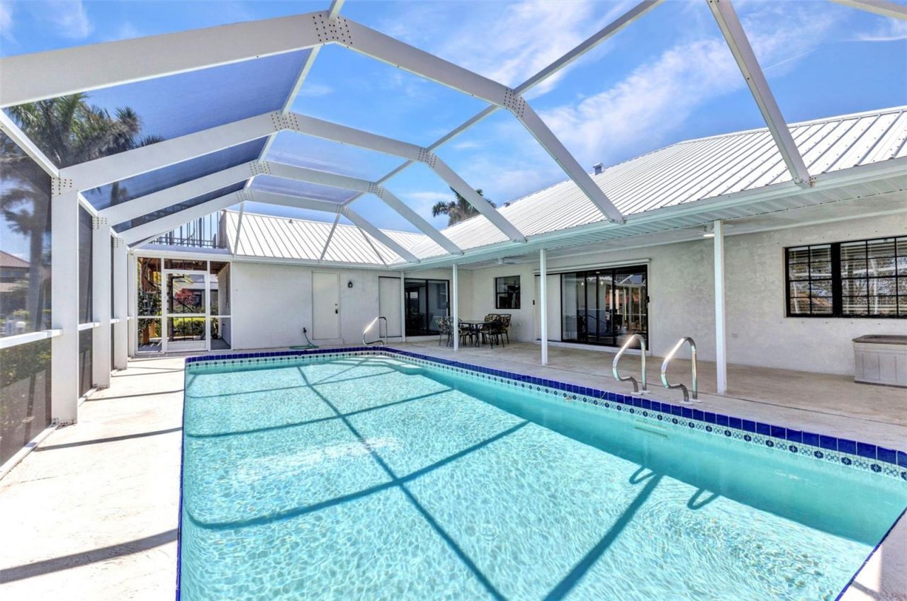 2718 Saint Thomas Drive, Punta Gorda, FL 33950 Photo