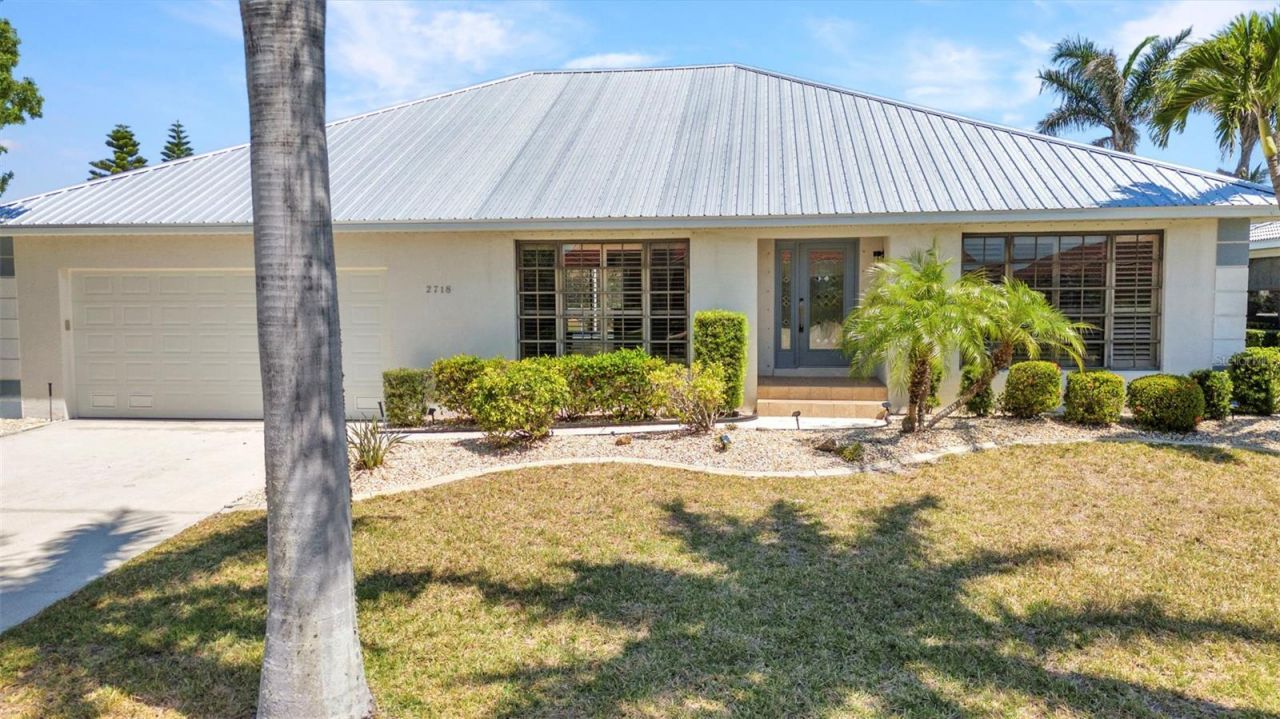 2718 Saint Thomas Drive, Punta Gorda, FL 33950 Photo