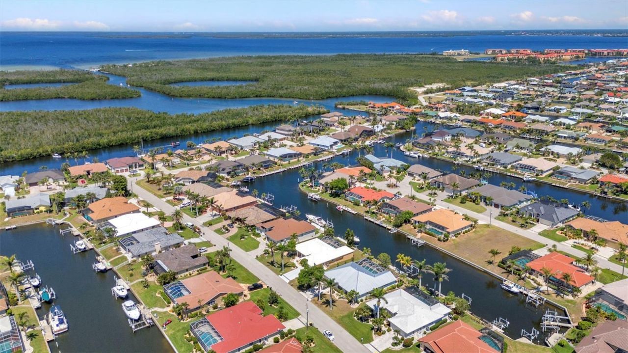 2718 Saint Thomas Drive, Punta Gorda, FL 33950 Photo