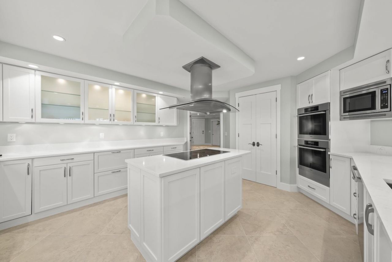 2549 W Gulf Dr, Unit 102, Sanibel, FL 33957 Photo