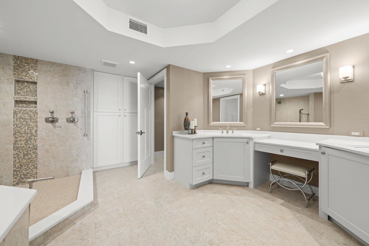 2549 W Gulf Dr, Unit 102, Sanibel, FL 33957 Photo