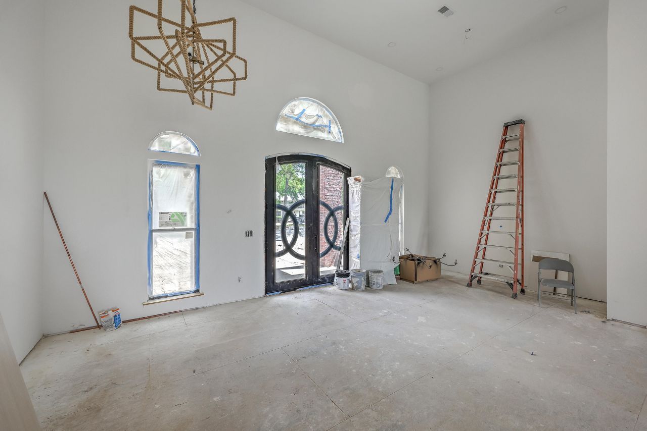 404 Fairington Drive Photo 18