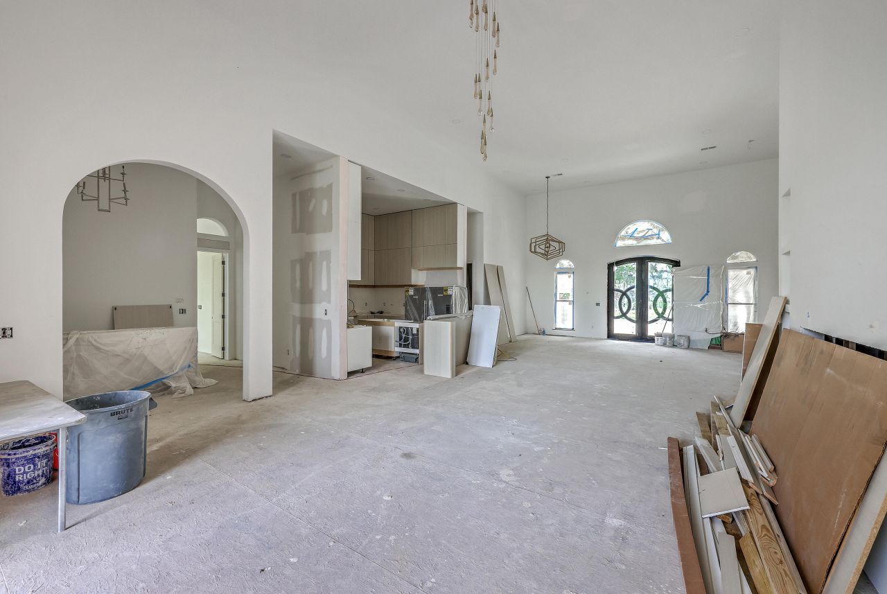 404 Fairington Drive Photo 20