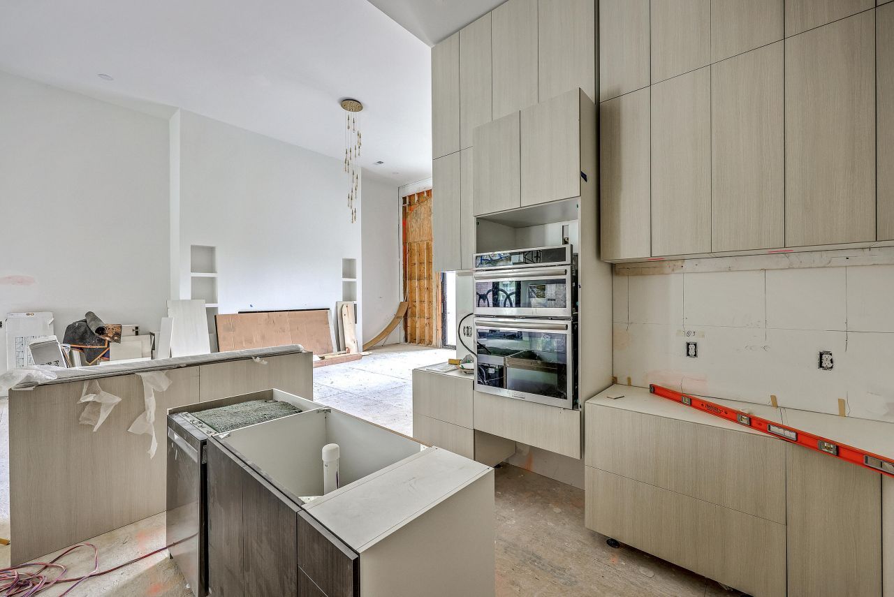 404 Fairington Drive Photo 25