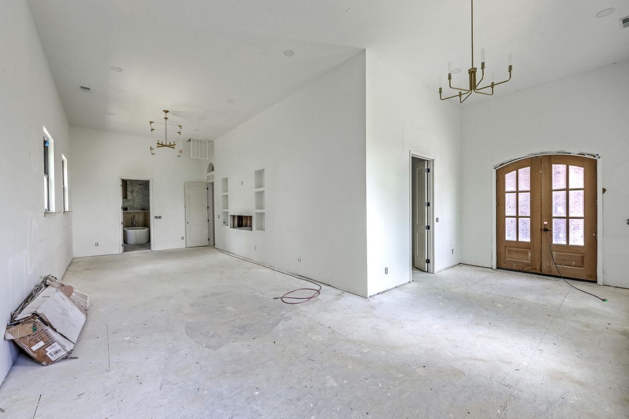 404 Fairington Drive Photo 29