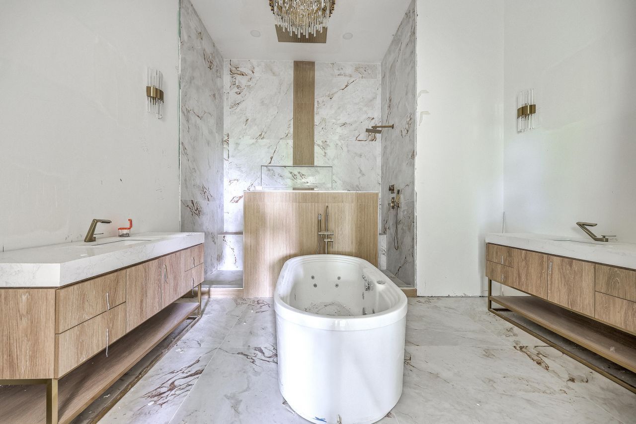 404 Fairington Drive Photo 33