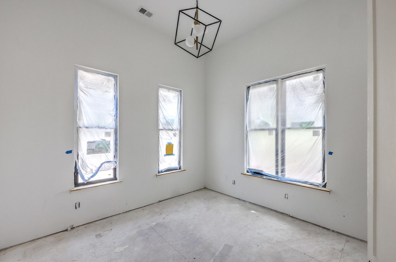 404 Fairington Drive Photo 43