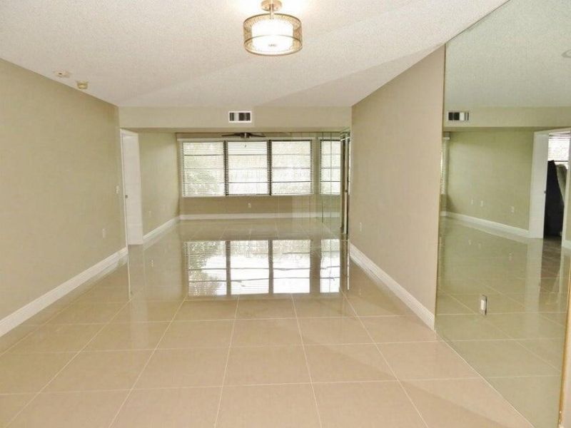 3521 Village Boulevard, Unit 103, West Palm Beach, FL 33409 Photo