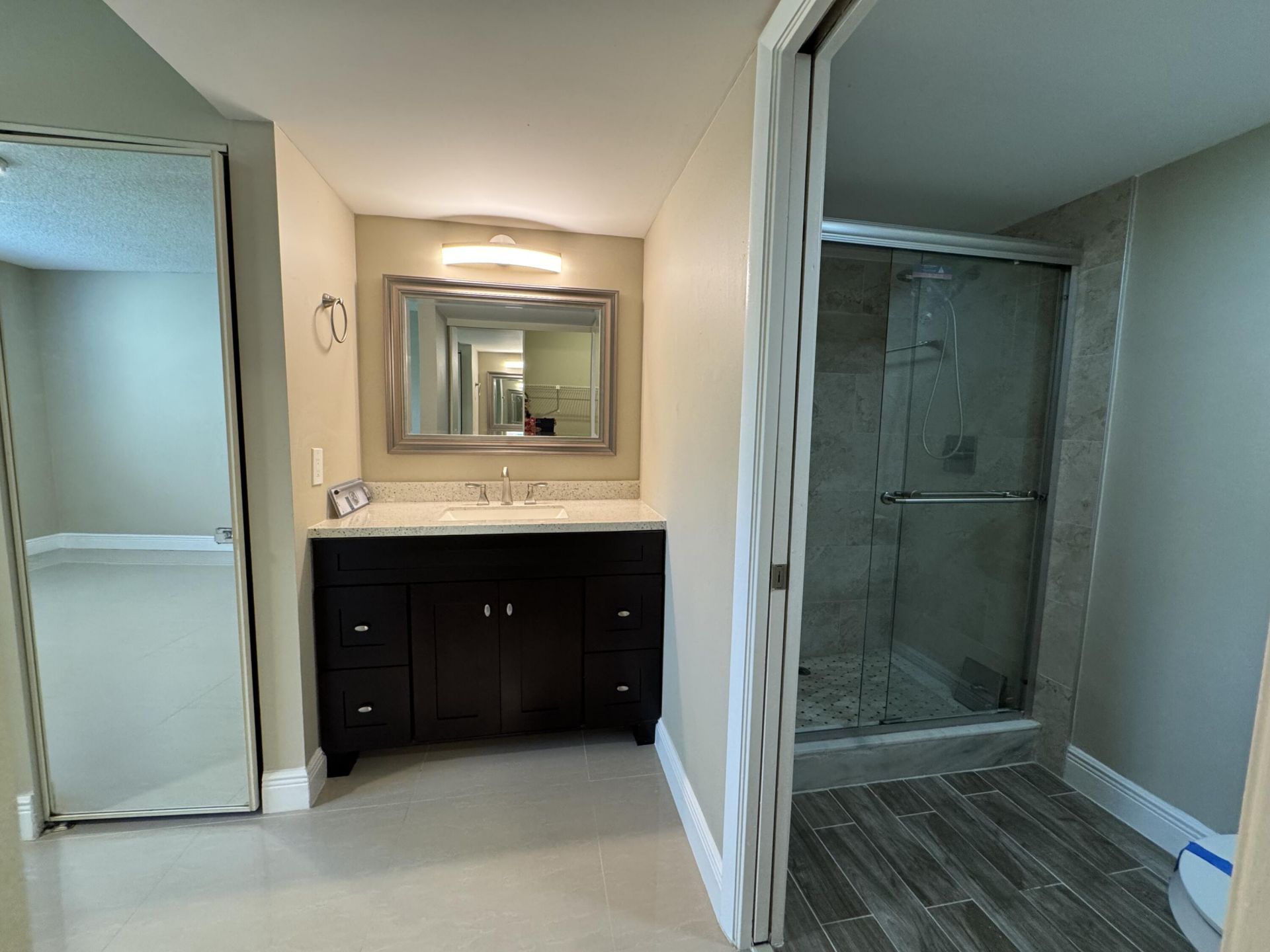 3521 Village Boulevard, Unit 103, West Palm Beach, FL 33409 Photo