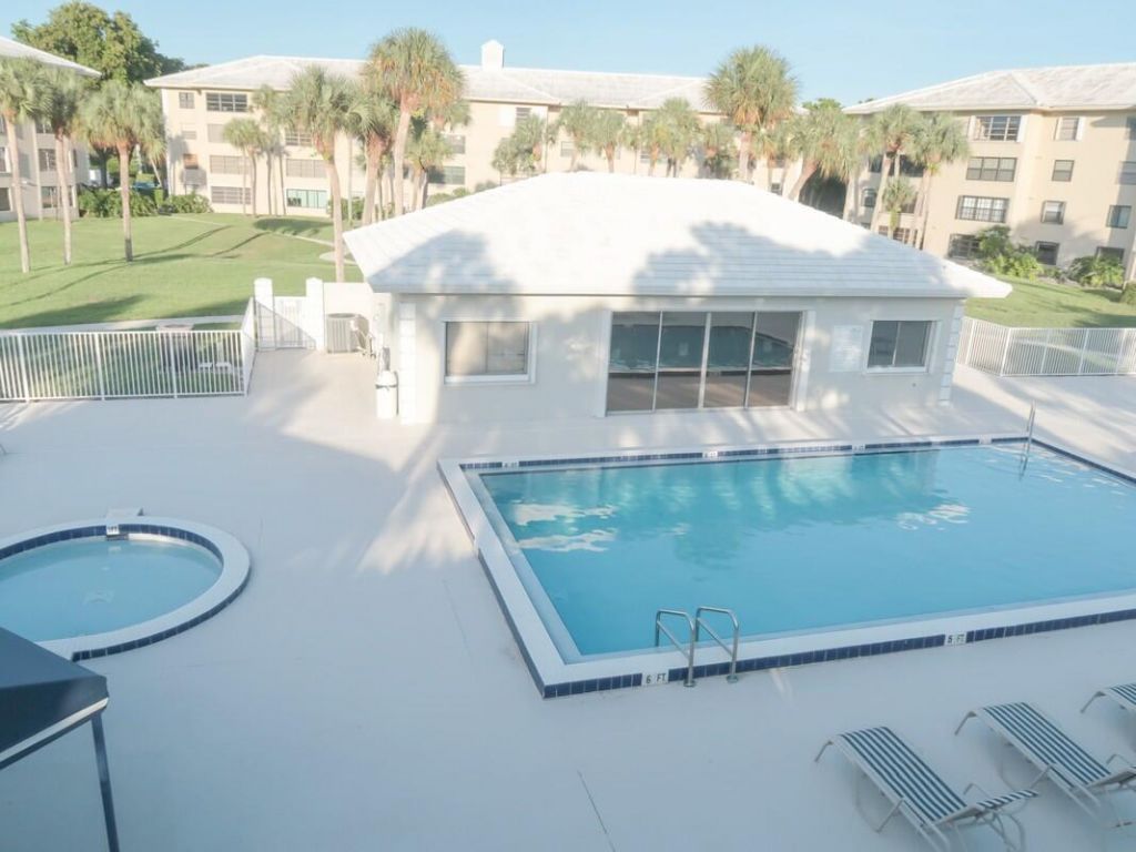 3521 Village Boulevard, Unit 103, West Palm Beach, FL 33409 Photo