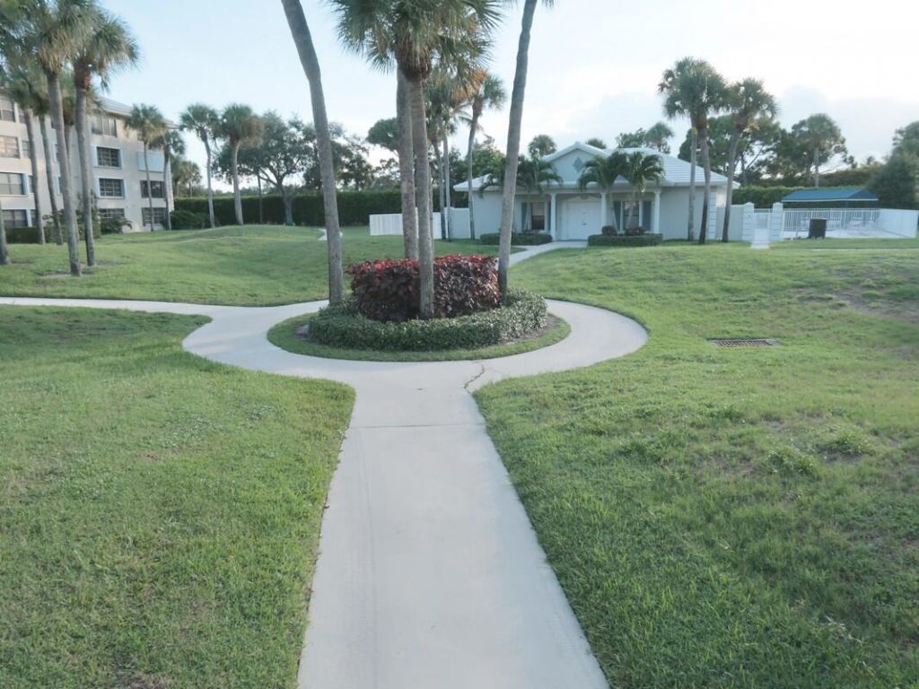 3521 Village Boulevard, Unit 103, West Palm Beach, FL 33409 Photo