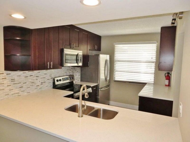 3521 Village Boulevard, Unit 103, West Palm Beach, FL 33409 Photo