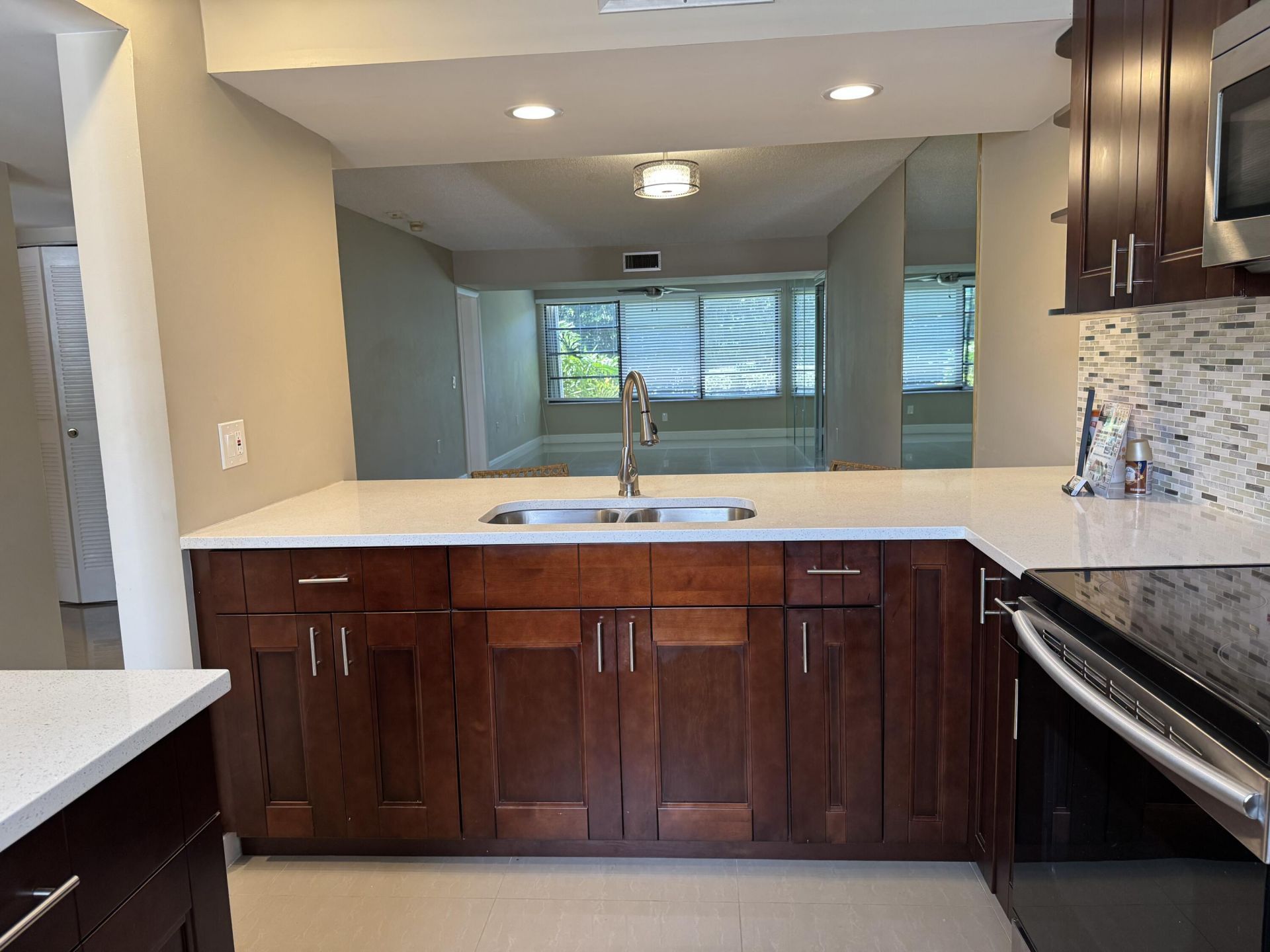 3521 Village Boulevard, Unit 103, West Palm Beach, FL 33409 Photo