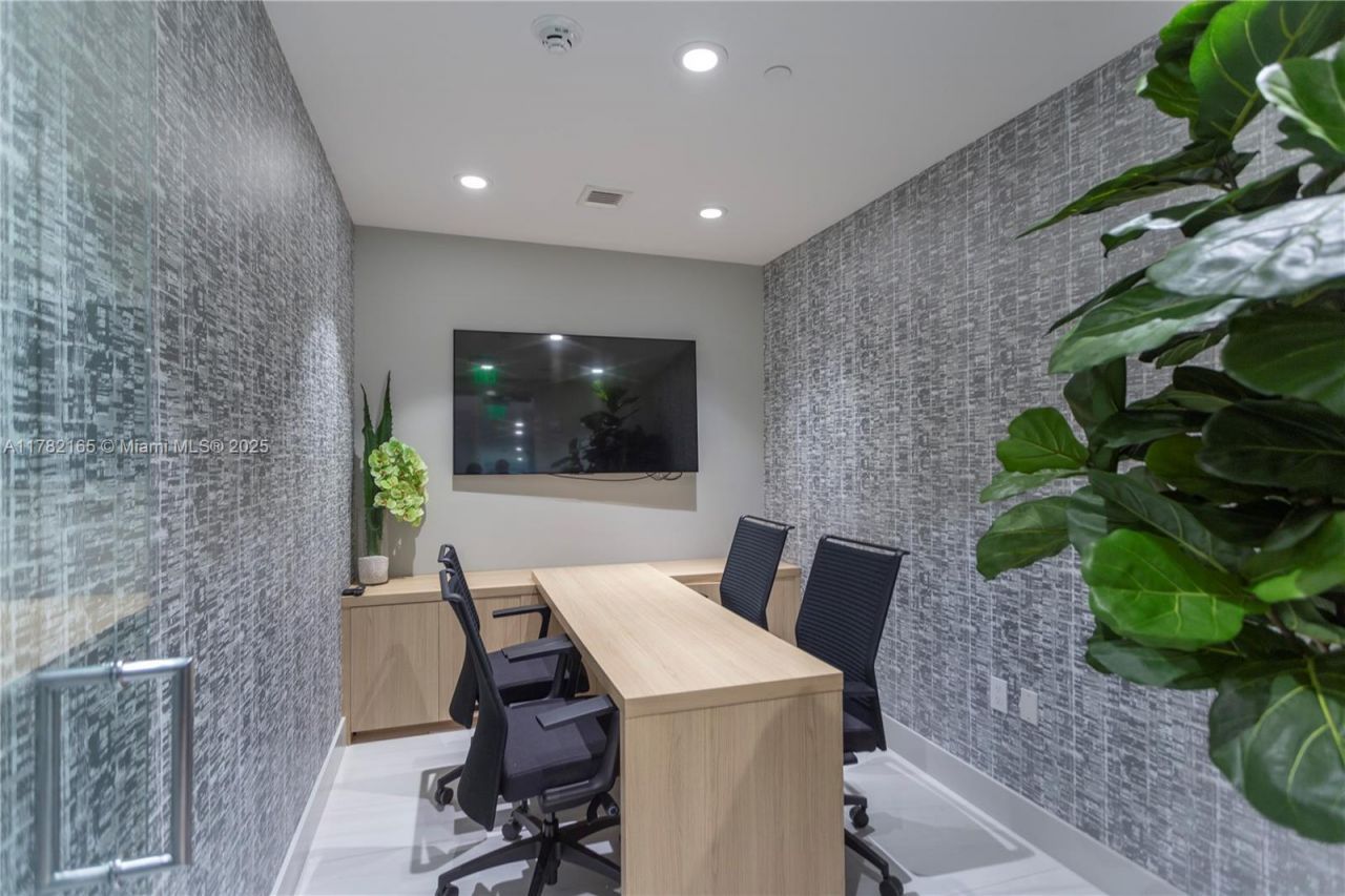 17550 Collins Ave, Unit 1404, Sunny Isles Beach, FL 33160 Photo