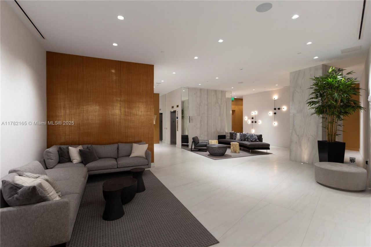 17550 Collins Ave, Unit 1404, Sunny Isles Beach, FL 33160 Photo