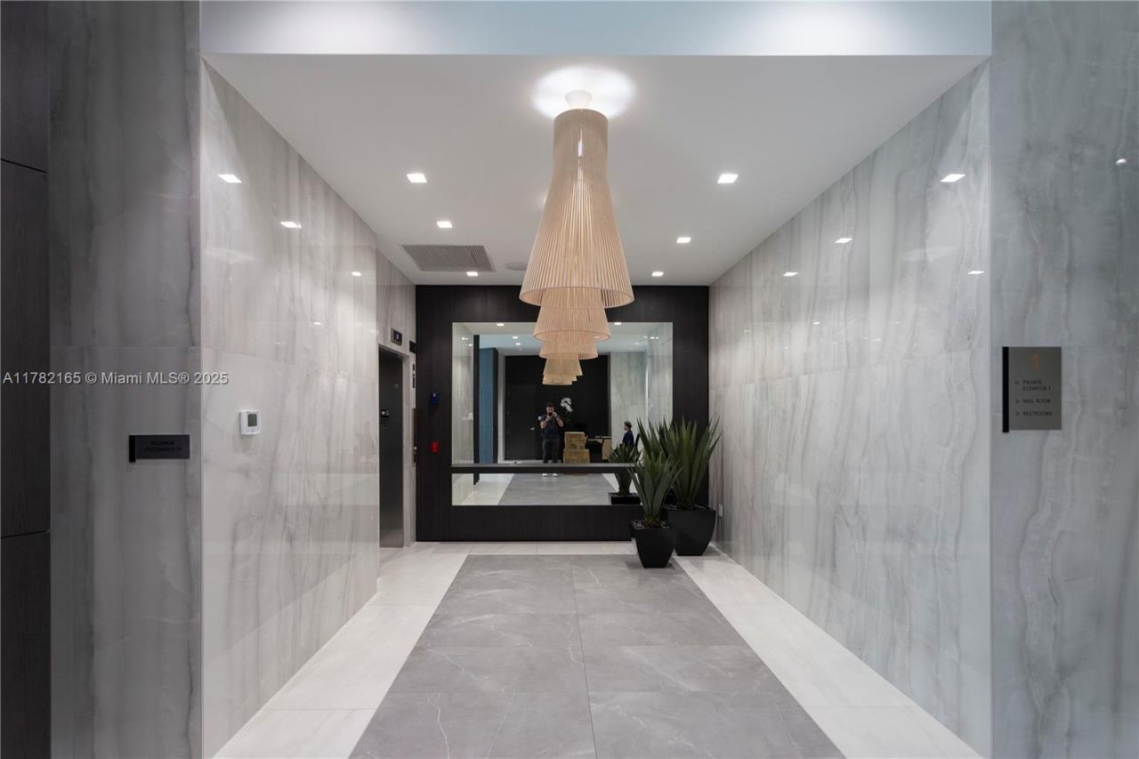 17550 Collins Ave, Unit 1404, Sunny Isles Beach, FL 33160 Photo