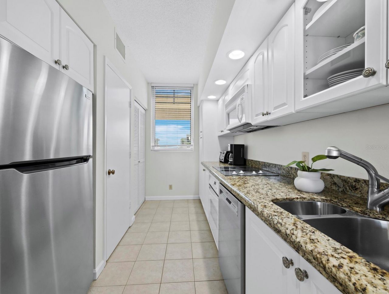 1095 Gulf Of Mexico Drive, Unit 503, Longboat Key, FL 34228 Photo