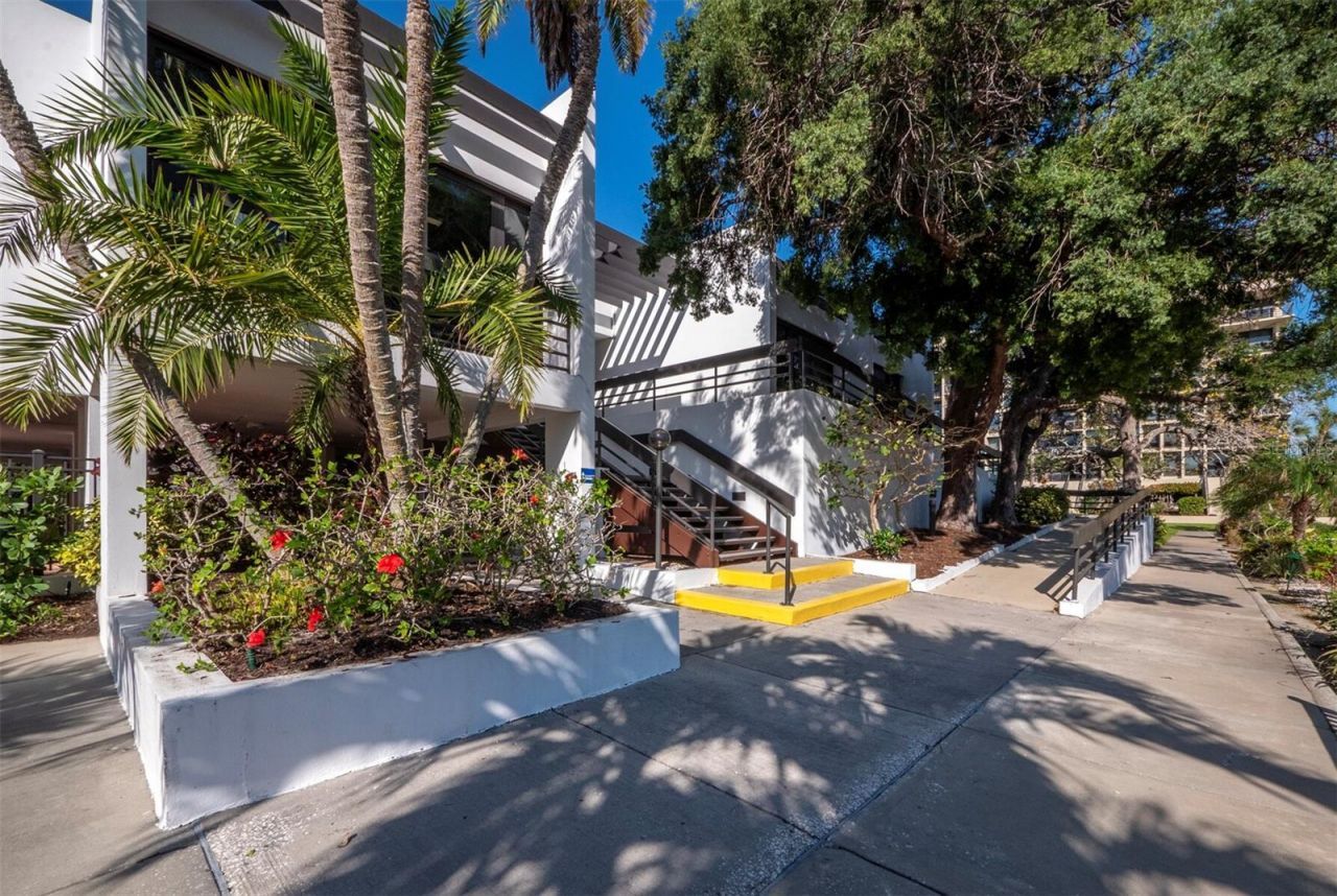 1095 Gulf Of Mexico Drive, Unit 503, Longboat Key, FL 34228 Photo