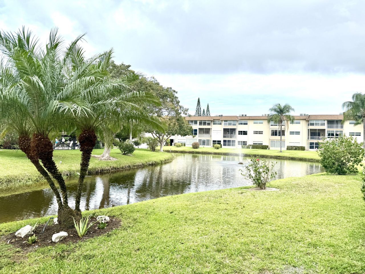 3401 NW 47th Avenue, Unit 513, Lauderdale Lakes, FL 33319 Photo