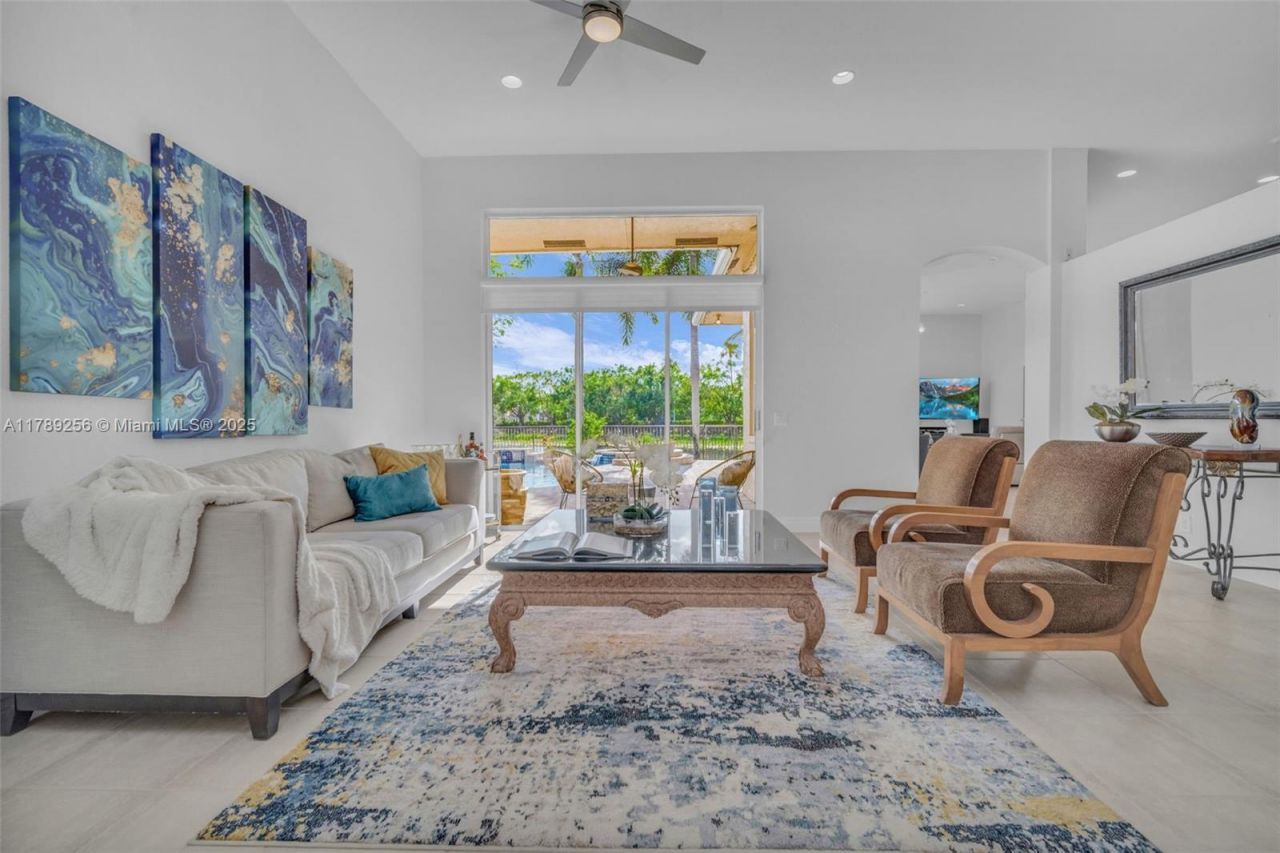 3739 Oak Ridge Cir, Weston, FL 33331 Photo