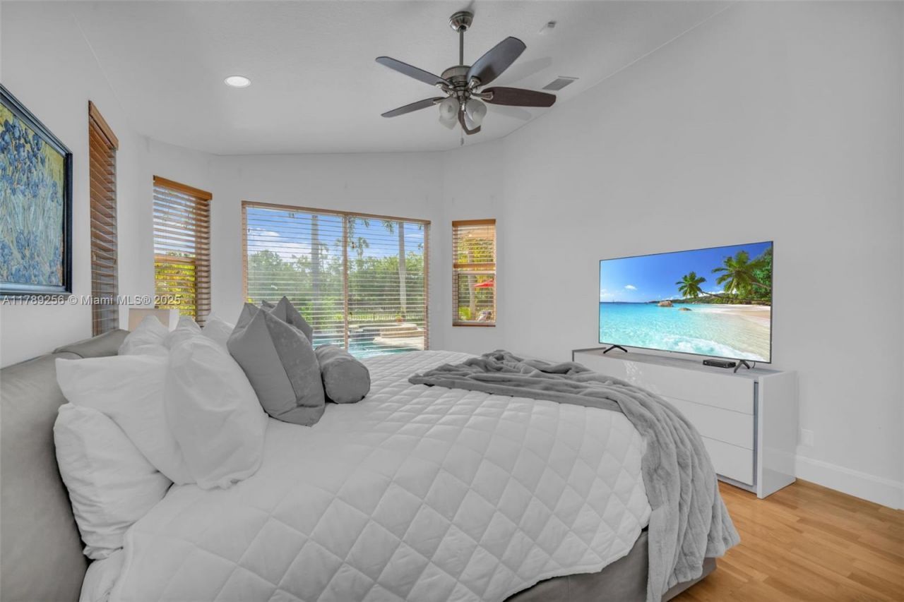 3739 Oak Ridge Cir, Weston, FL 33331 Photo