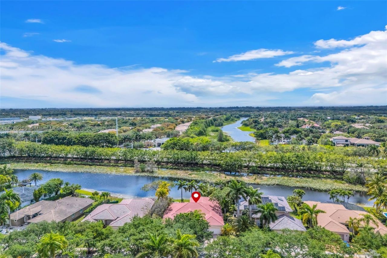 3739 Oak Ridge Cir, Weston, FL 33331 Photo