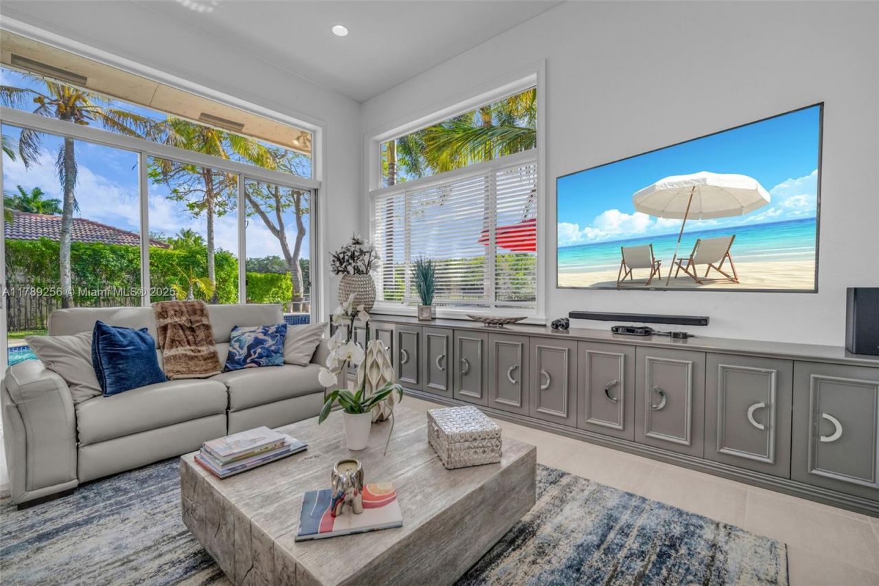 3739 Oak Ridge Cir, Weston, FL 33331 Photo