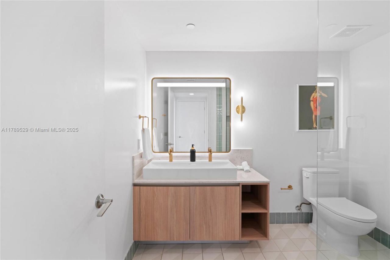 159 NE 6th St, Unit 3105, Miami, FL 33132 Photo