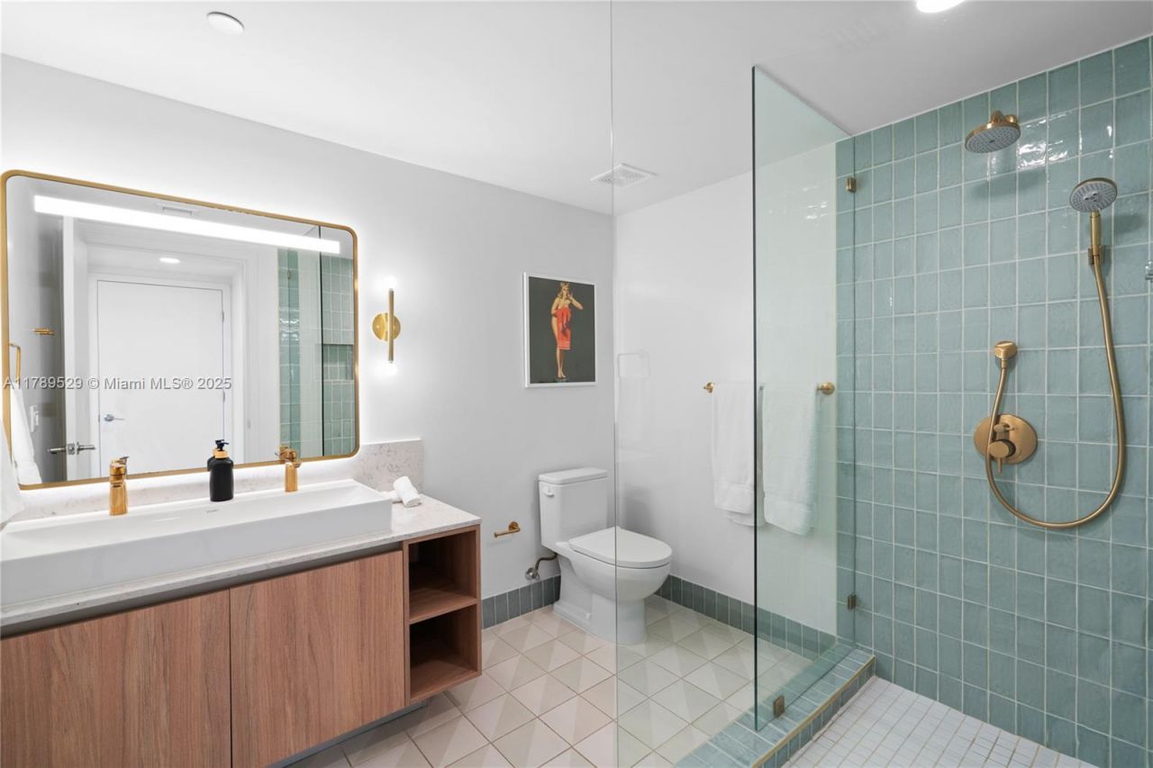 159 NE 6th St, Unit 3105, Miami, FL 33132 Photo