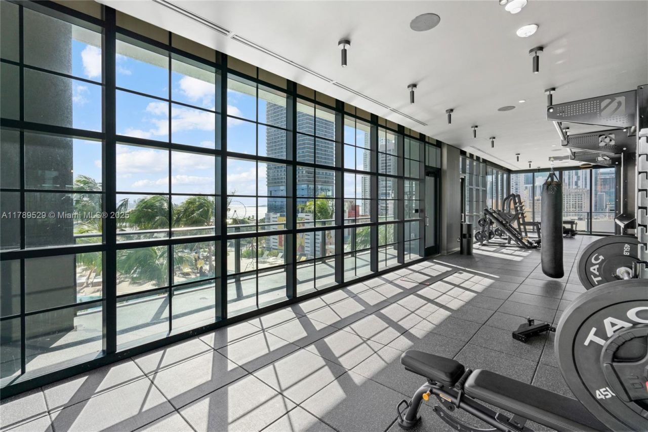 159 NE 6th St, Unit 3105, Miami, FL 33132 Photo