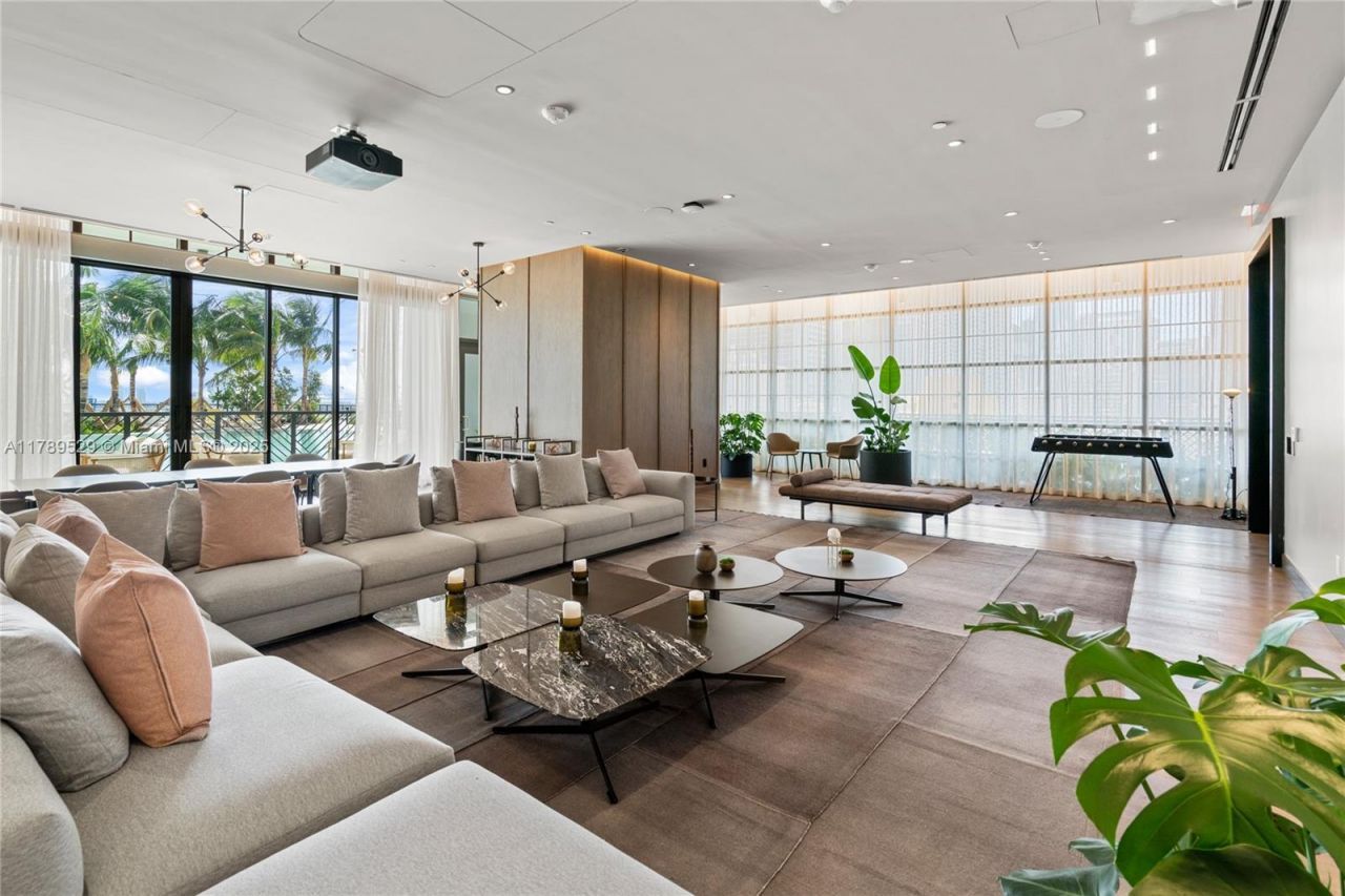 159 NE 6th St, Unit 3105, Miami, FL 33132 Photo