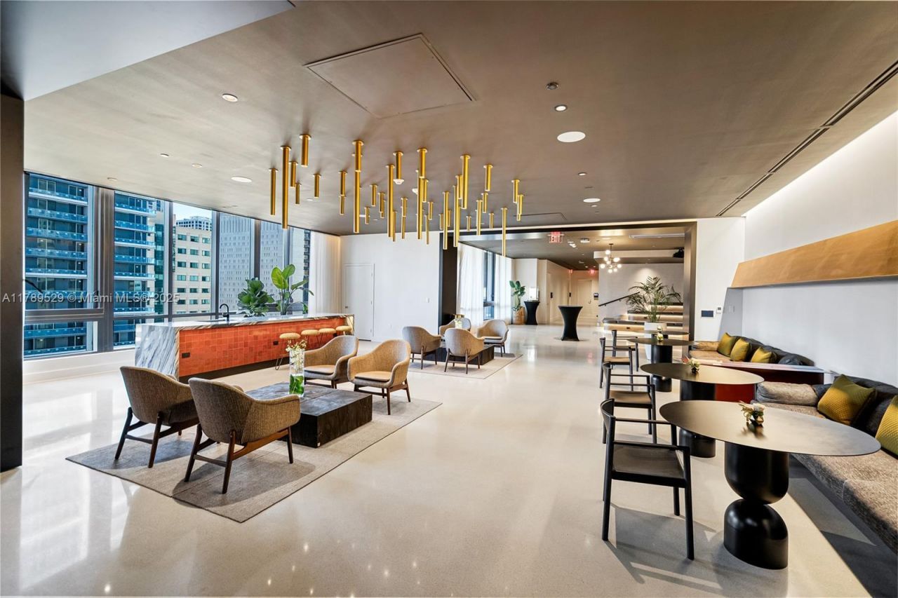 159 NE 6th St, Unit 3105, Miami, FL 33132 Photo