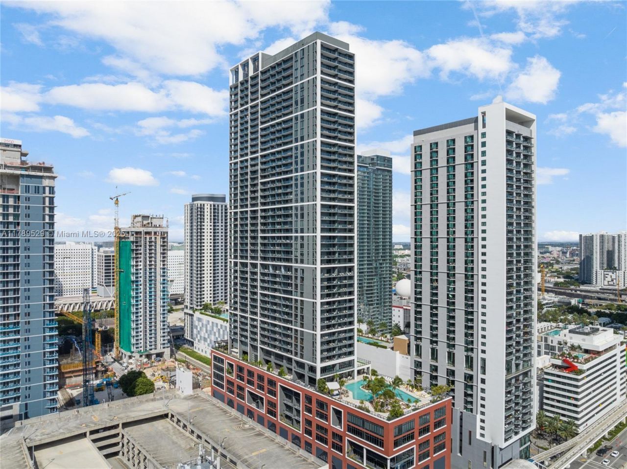 159 NE 6th St, Unit 3105, Miami, FL 33132 Photo